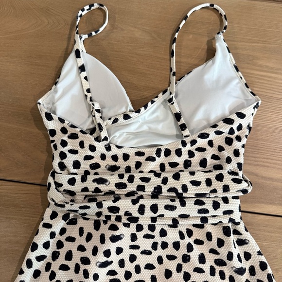 Aerie One Piece Wrap Swimsuit Size Small Cut out - Picture 6 of 8